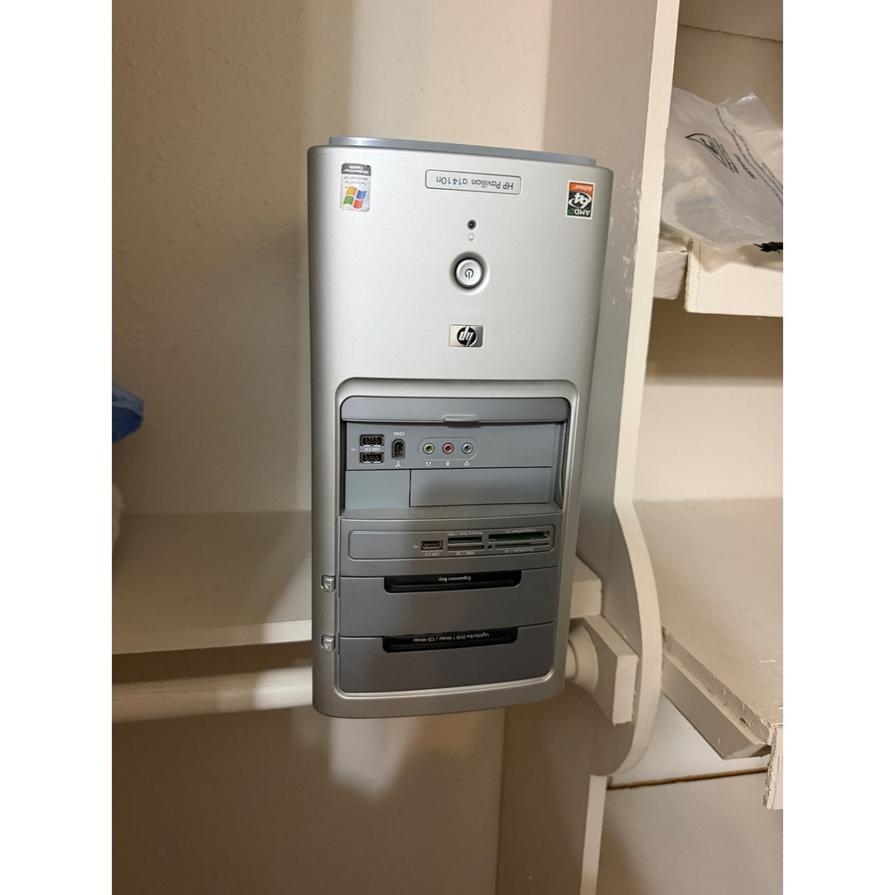 HP Pavilion a1410n Desktop PC Tower AMD Athlon 64 Windows XP Silver